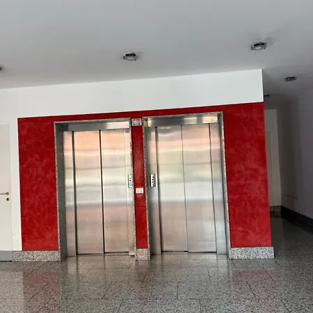 Martenik Apartment, Vicino San Raffaele E Milano Apartment Vimodrone