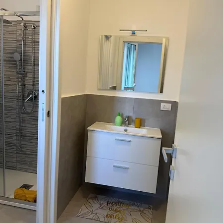 Martenik Apartment, Vicino San Raffaele E Milano Apartamento Vimodrone